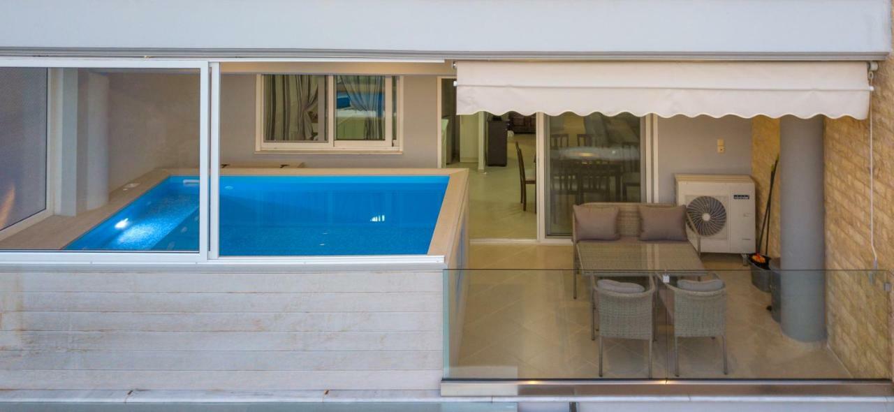 Grand Suites With Private Pools Apartment *