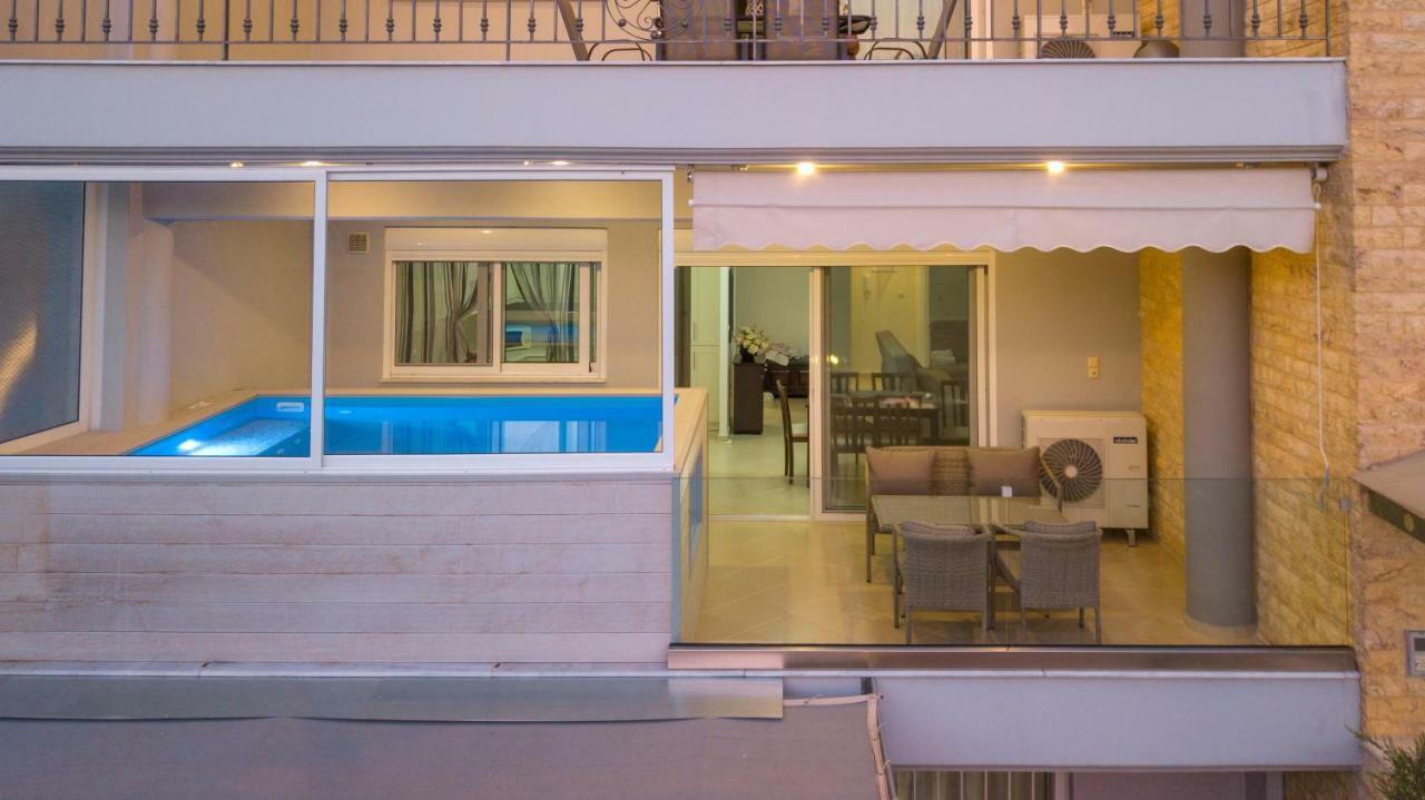 Grand Suites With Private Pools