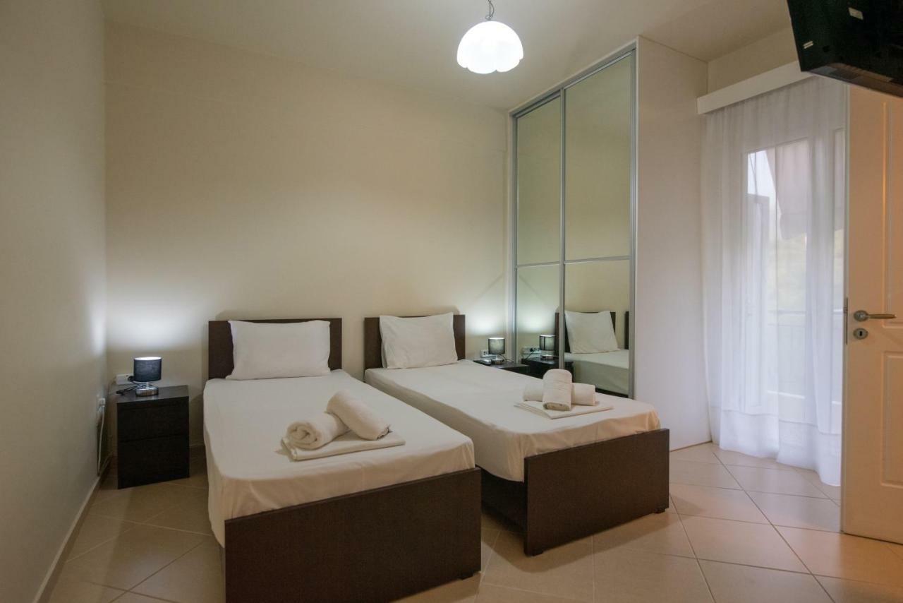 Grand Suites With Private Pools Apartment *
