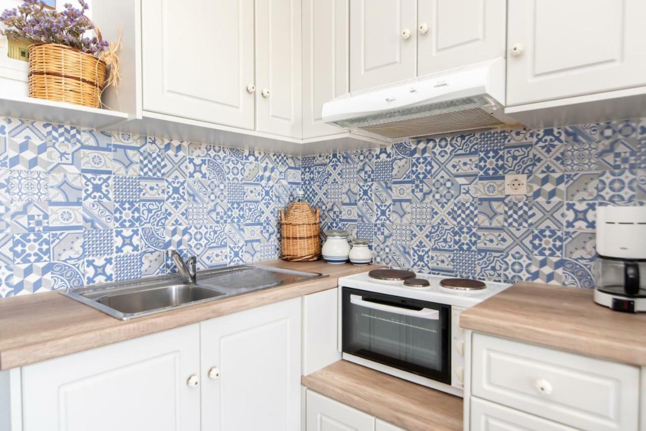Albatross Apartment Agios Sostis (Tinos)