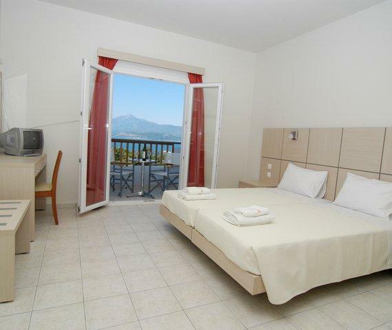 Naftilos Hotel