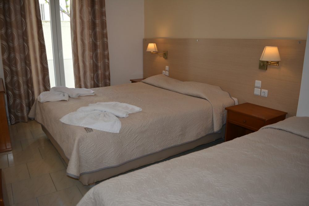 Aparthotel Anemomilos 2*