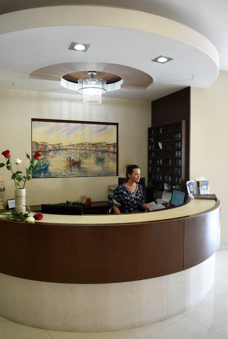 Blue Sea 3* Mytilene