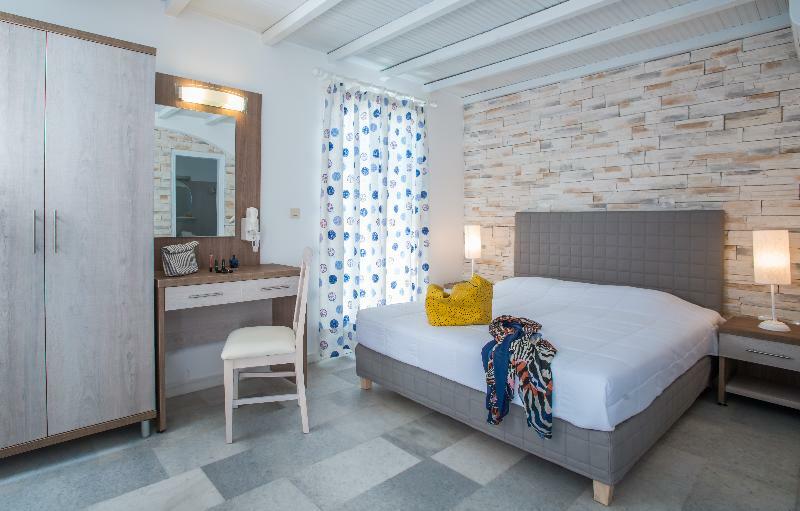 Naxos Holidays Hotel