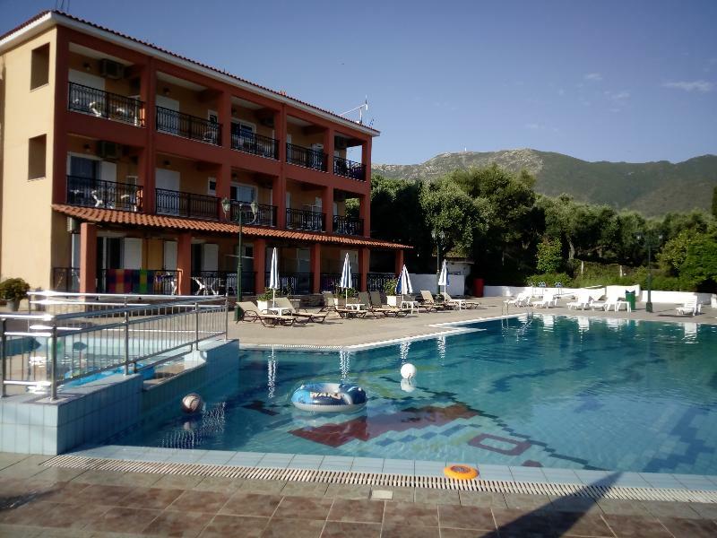 Aparthotel ζante Dolphin