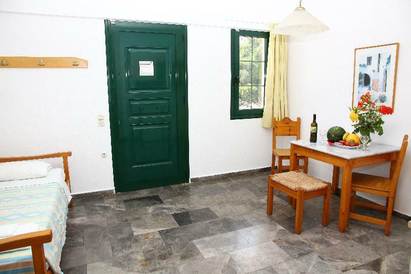 Aparthotel Camari Garden
