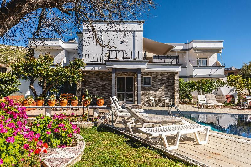Dimitra Hotel