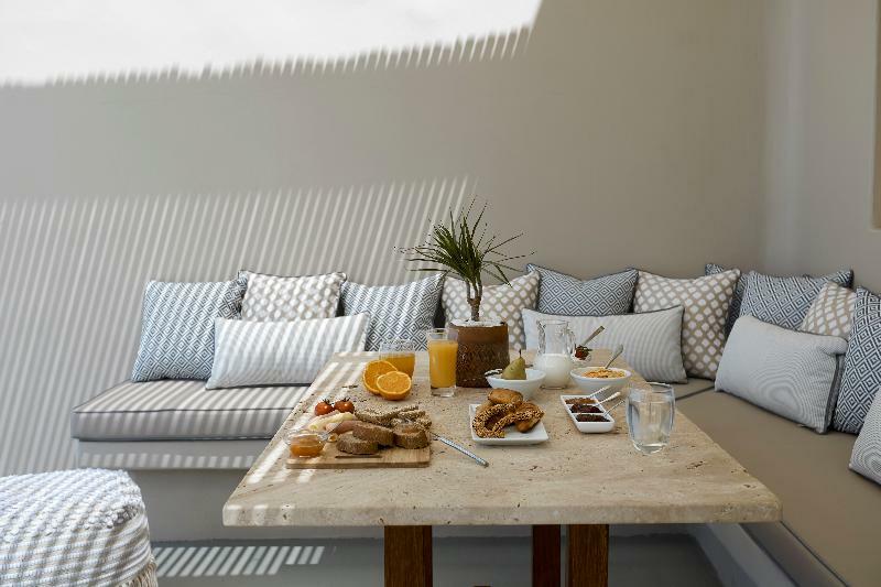 Santorini North Hotel 3*