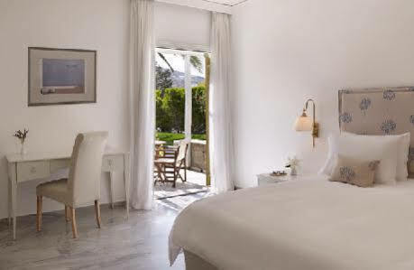 Yria Boutique & Hotel Parasporos