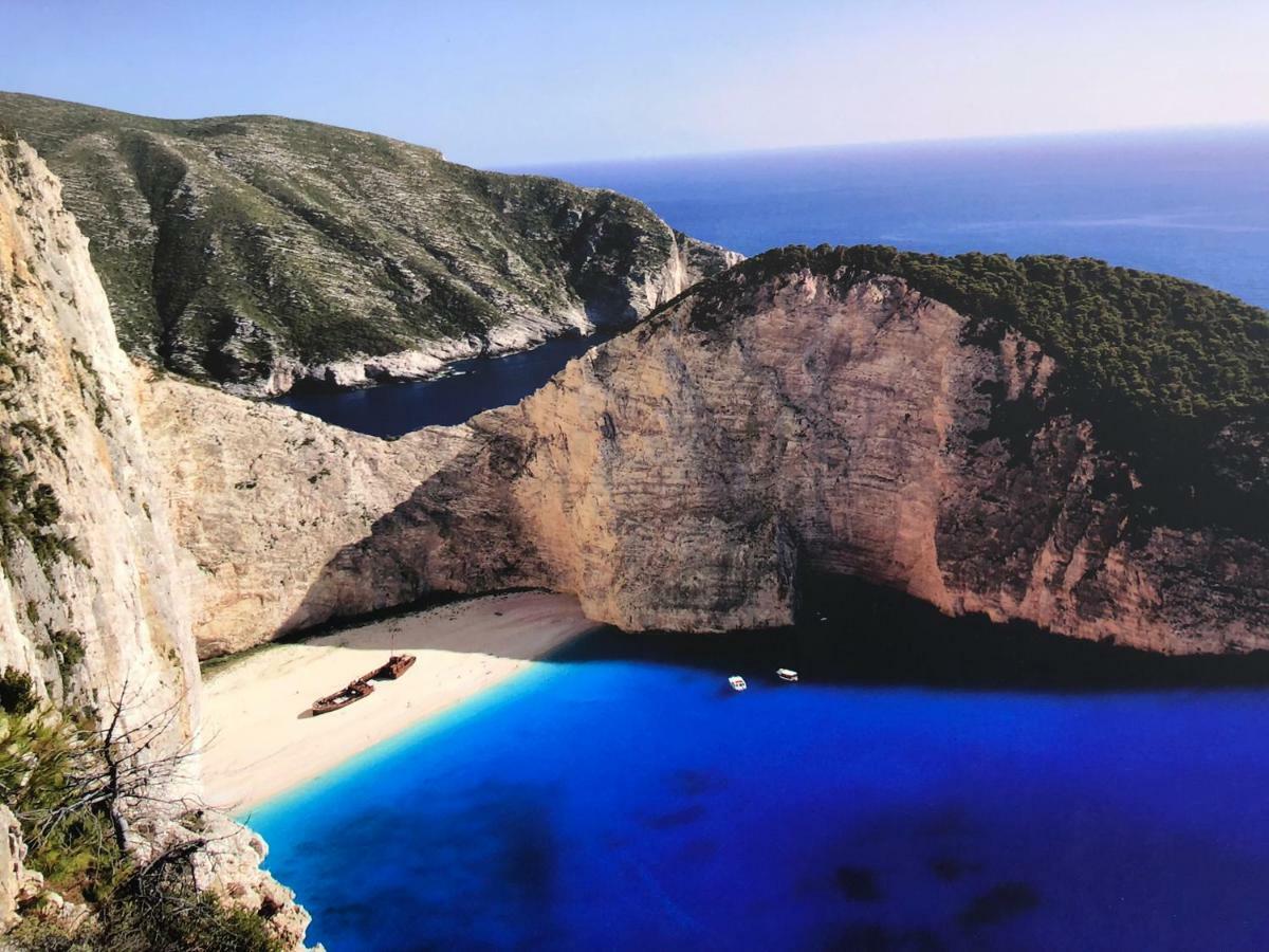 Anastasia * Akrotiri (Zakynthos)