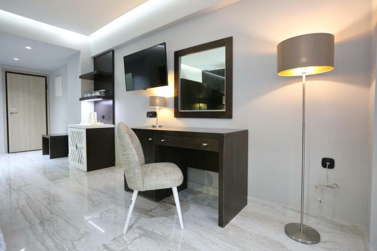 Aparthotel Tropical 4*