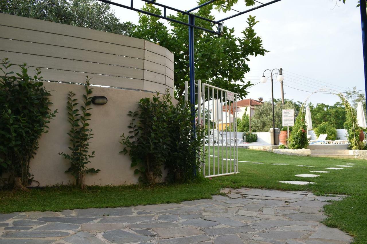 Anesis Village And *
