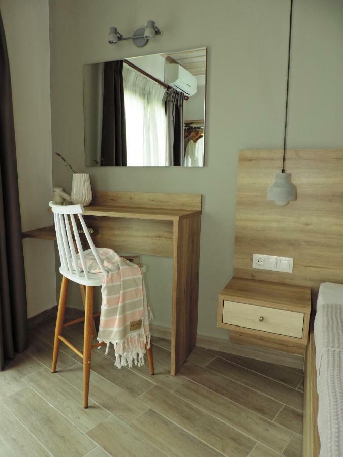 Dafni Aparthotel 3*
