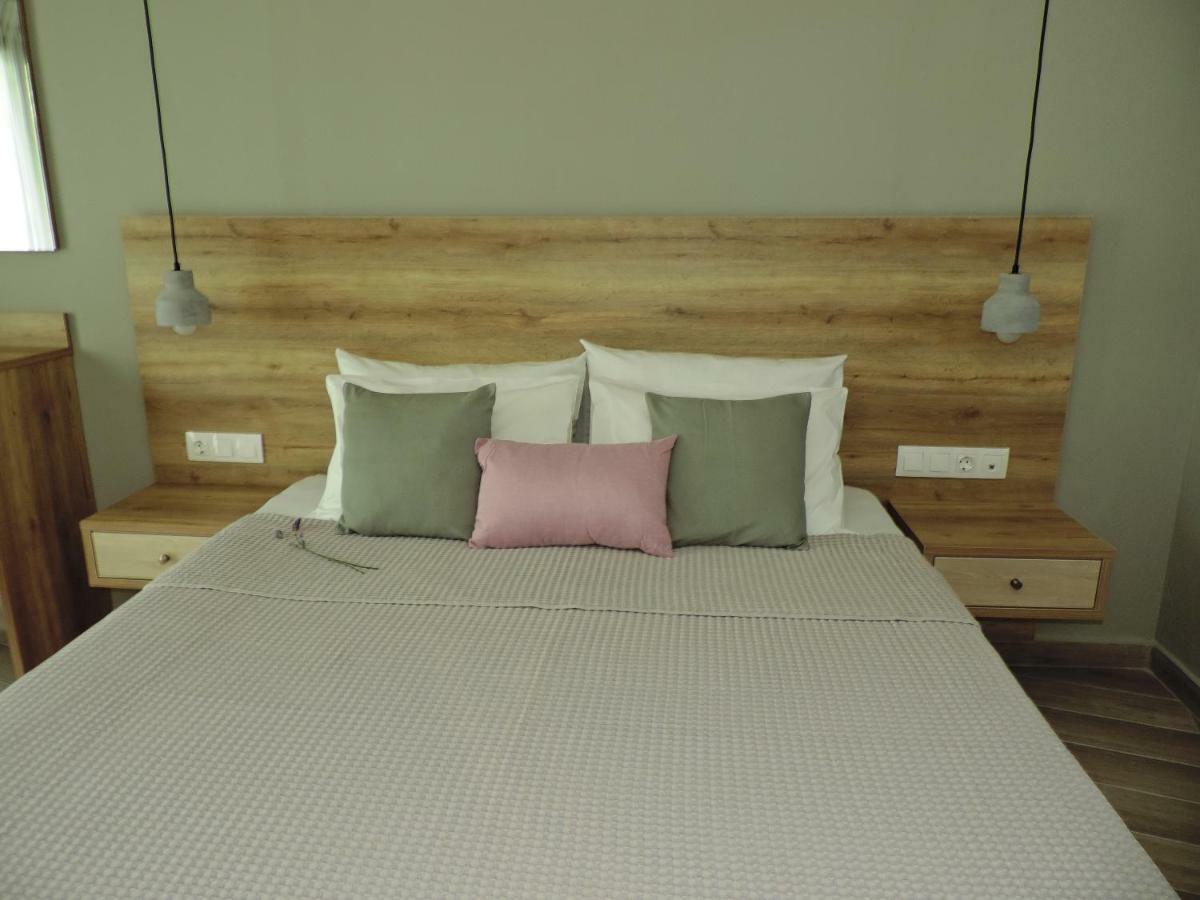 Dafni Aparthotel 3*