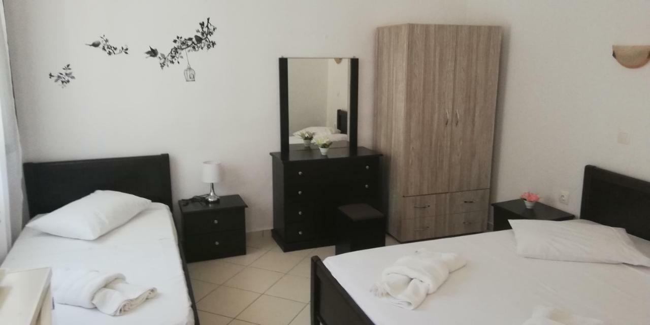 Skyros Avra Residences Aparthotel
