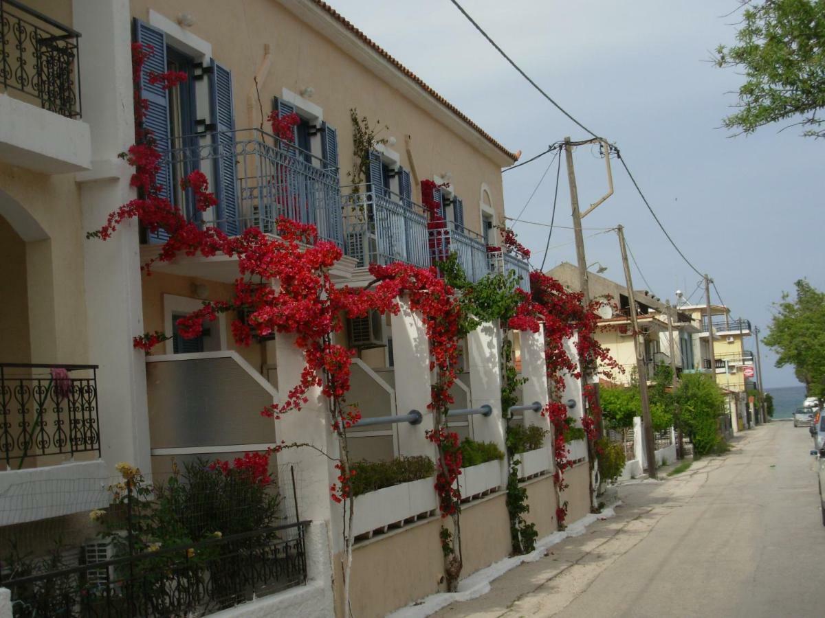 Louisa Aparthotel 2*