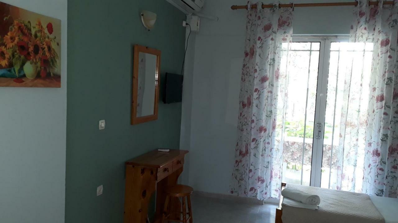 Oasis Guest house *