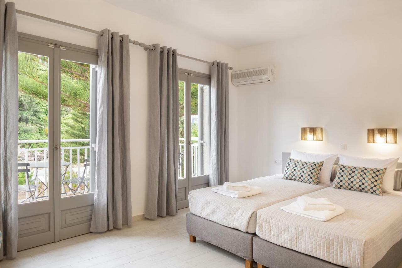 Palm Beach Hotel