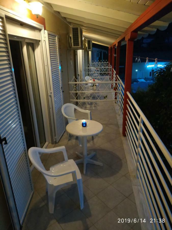Nitsa Aparthotel Kavos