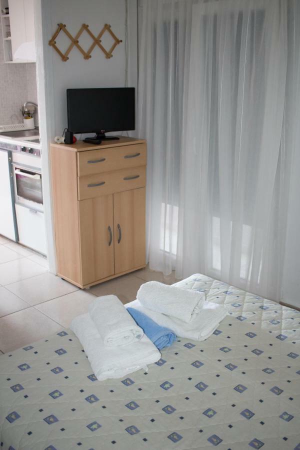 The Twins Apartment Glifa (Stylida)