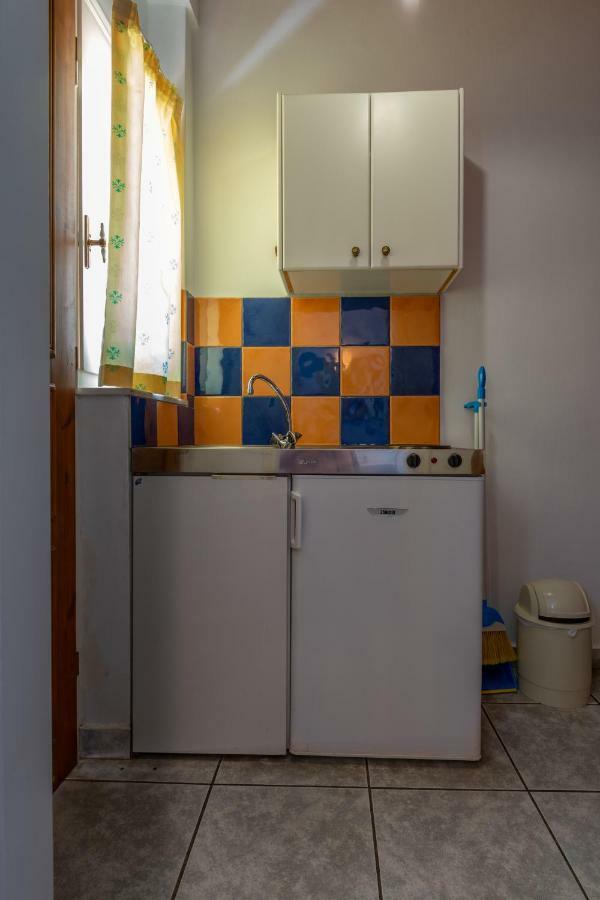 Averto 3* Lefkada City