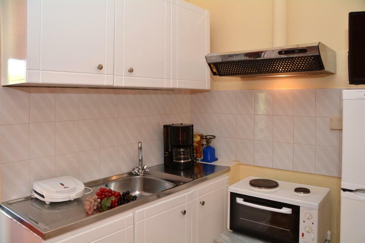 O Petros Apartment *