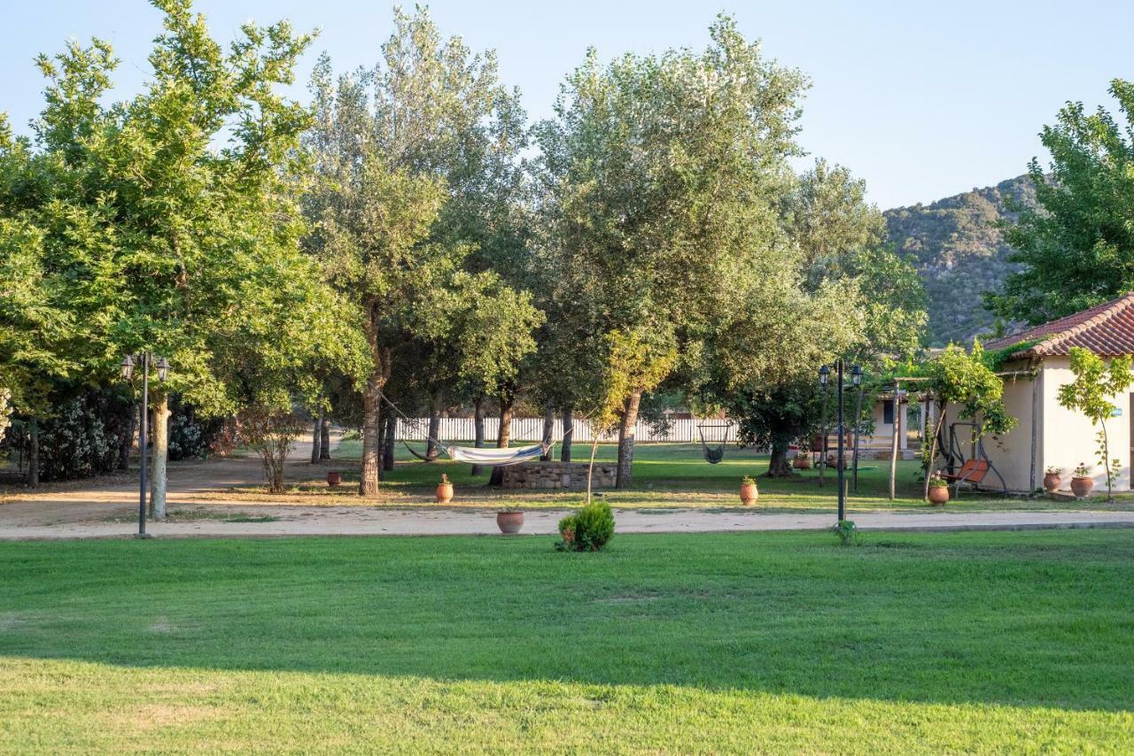 Linaraki & Campsite