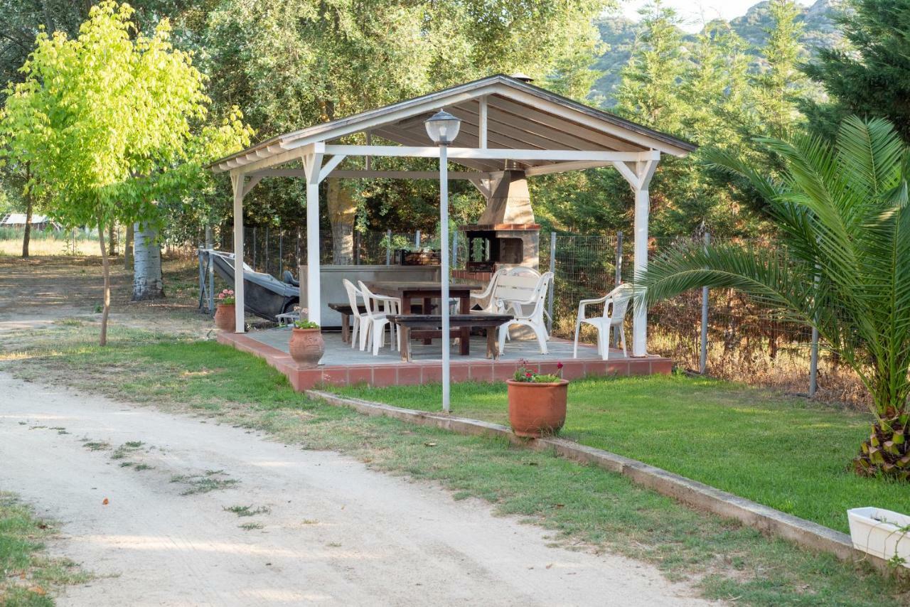 Linaraki & Campsite Sykia Chalkidikis