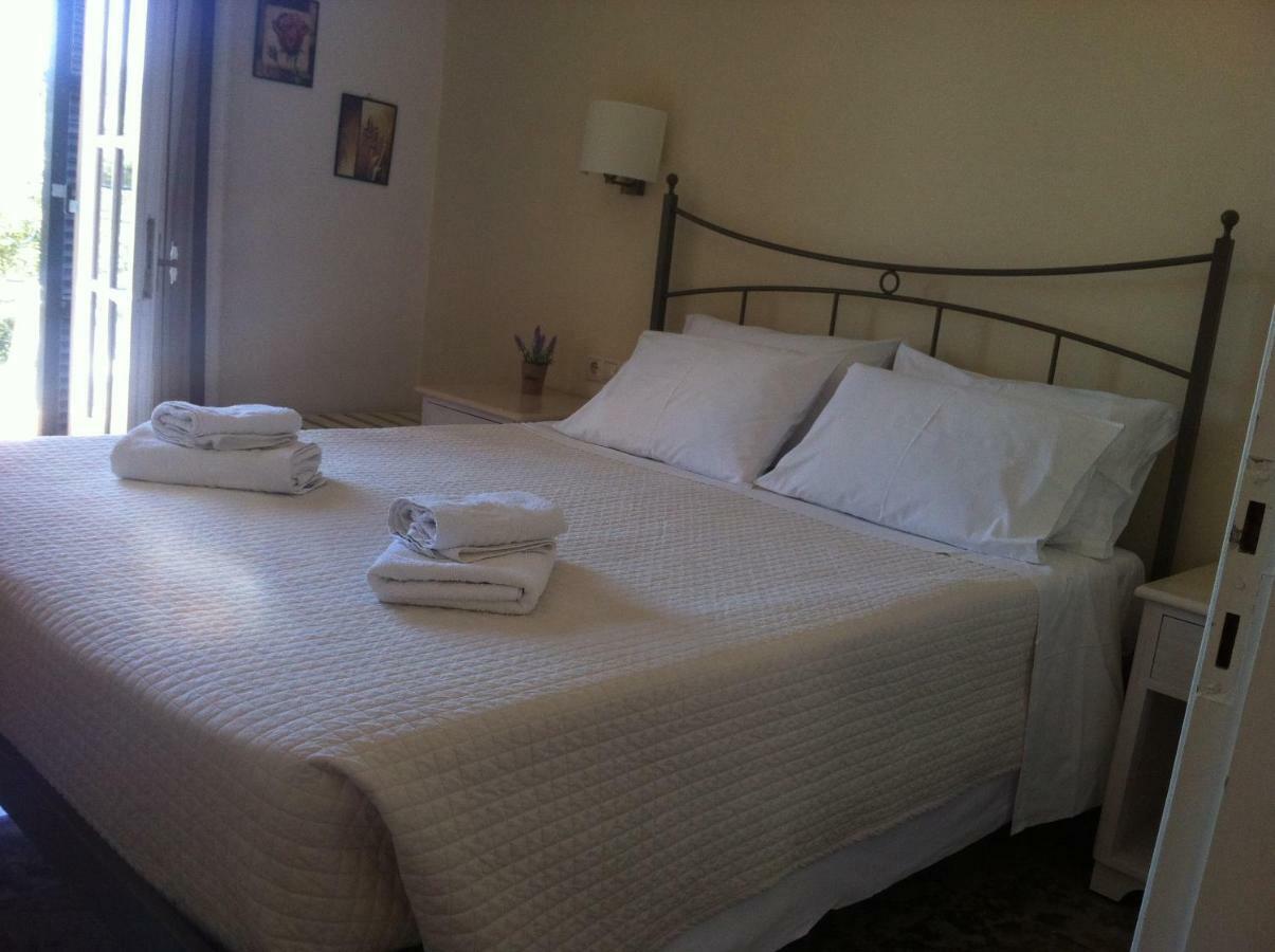 Royalrose Apartment *