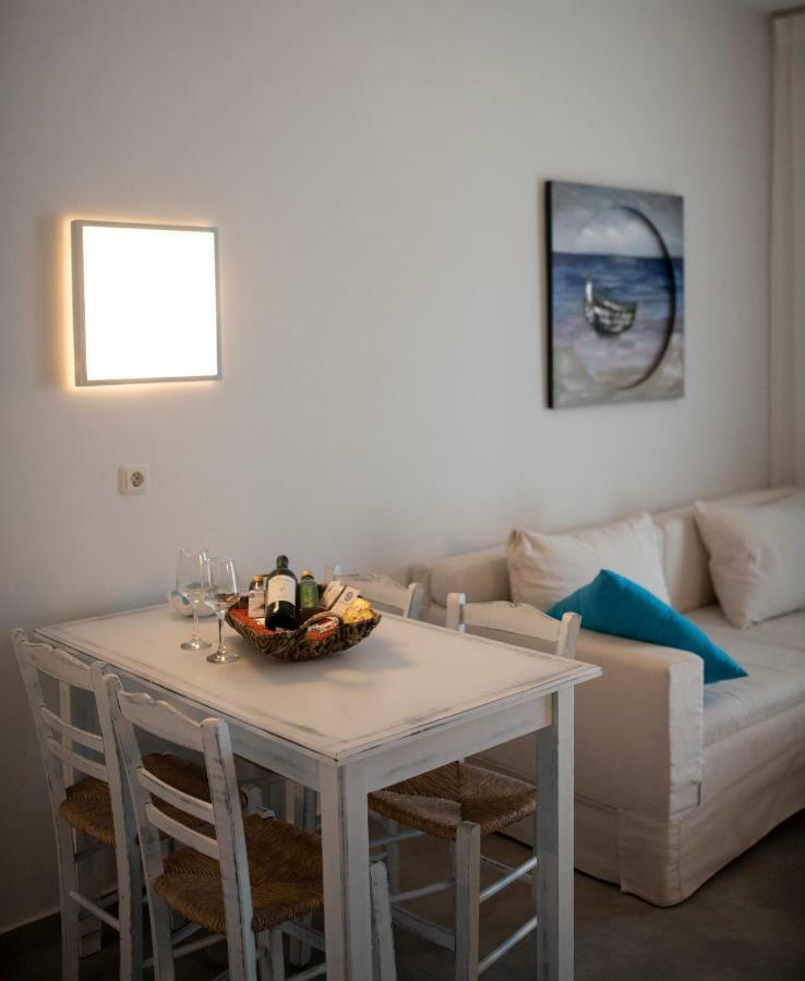 Niriides Aparthotel