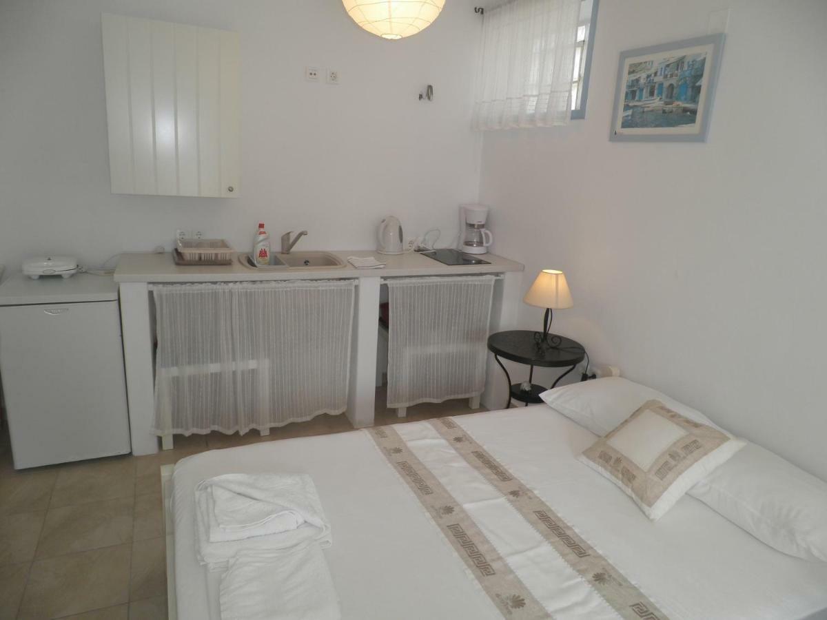 Kavalieros Apartment Pachaina