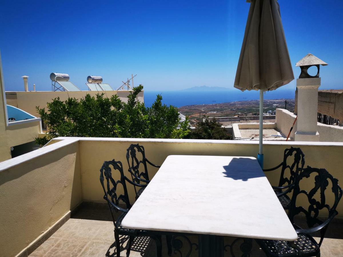 Sky Of Thira Aparthotel