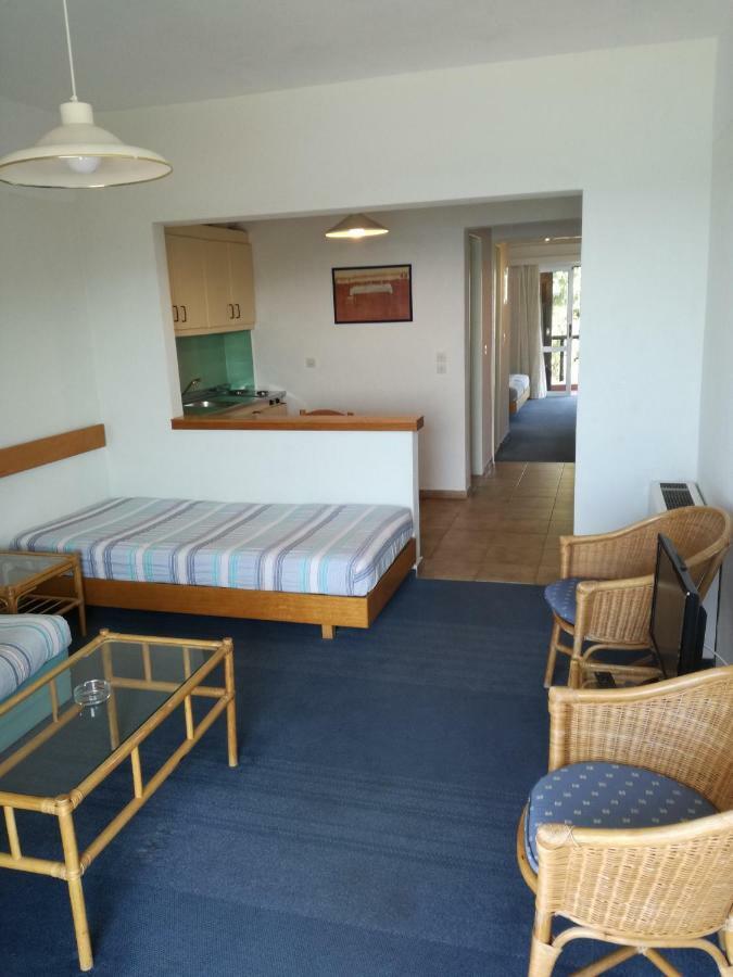 Aparthotel Apollon Karystos (Evia)
