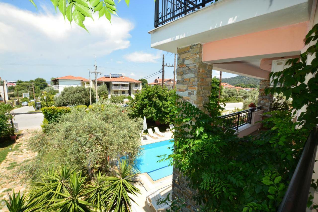 Eden Guest house 2*
