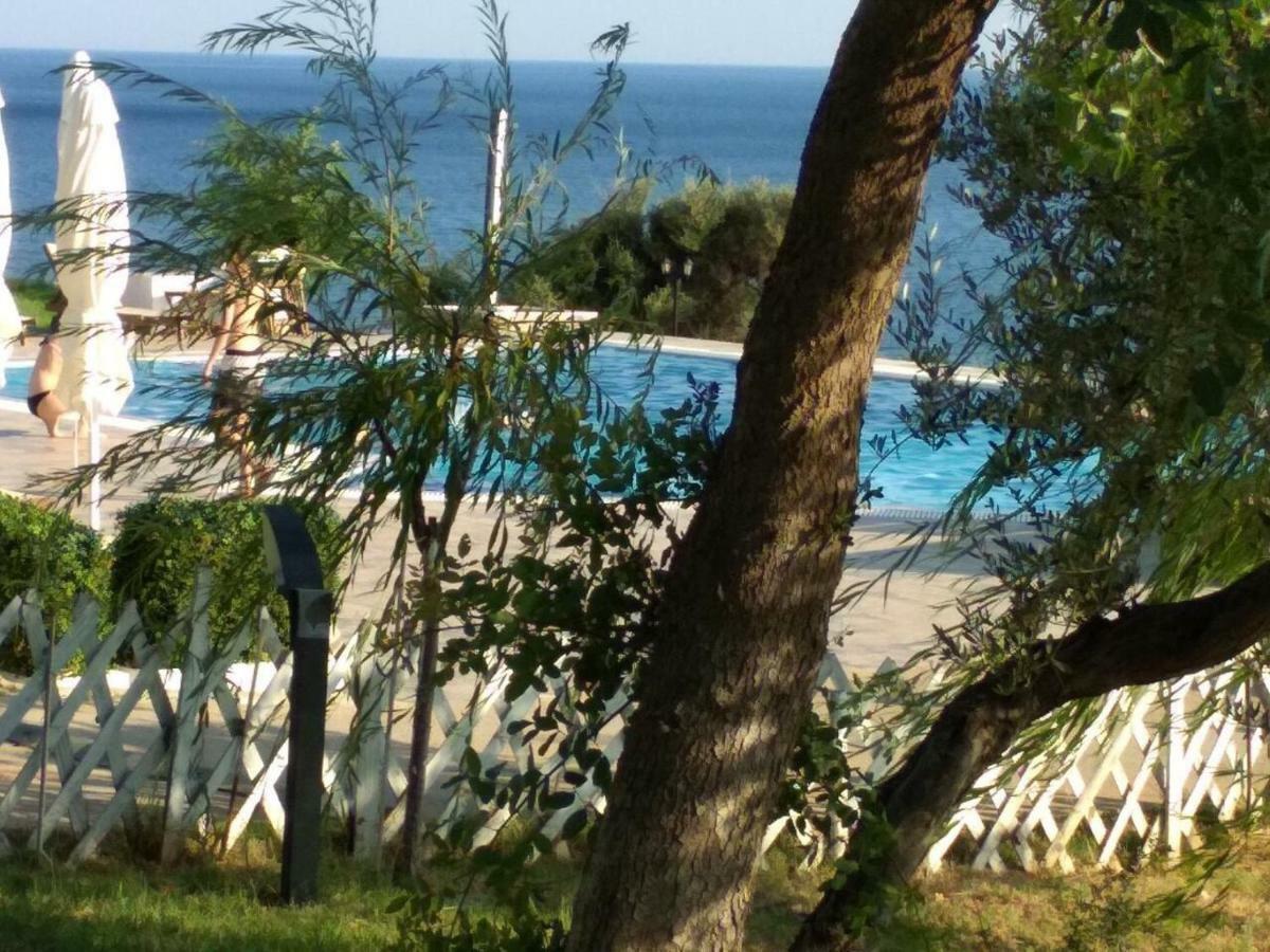 Samothraki Boutique Makrilies