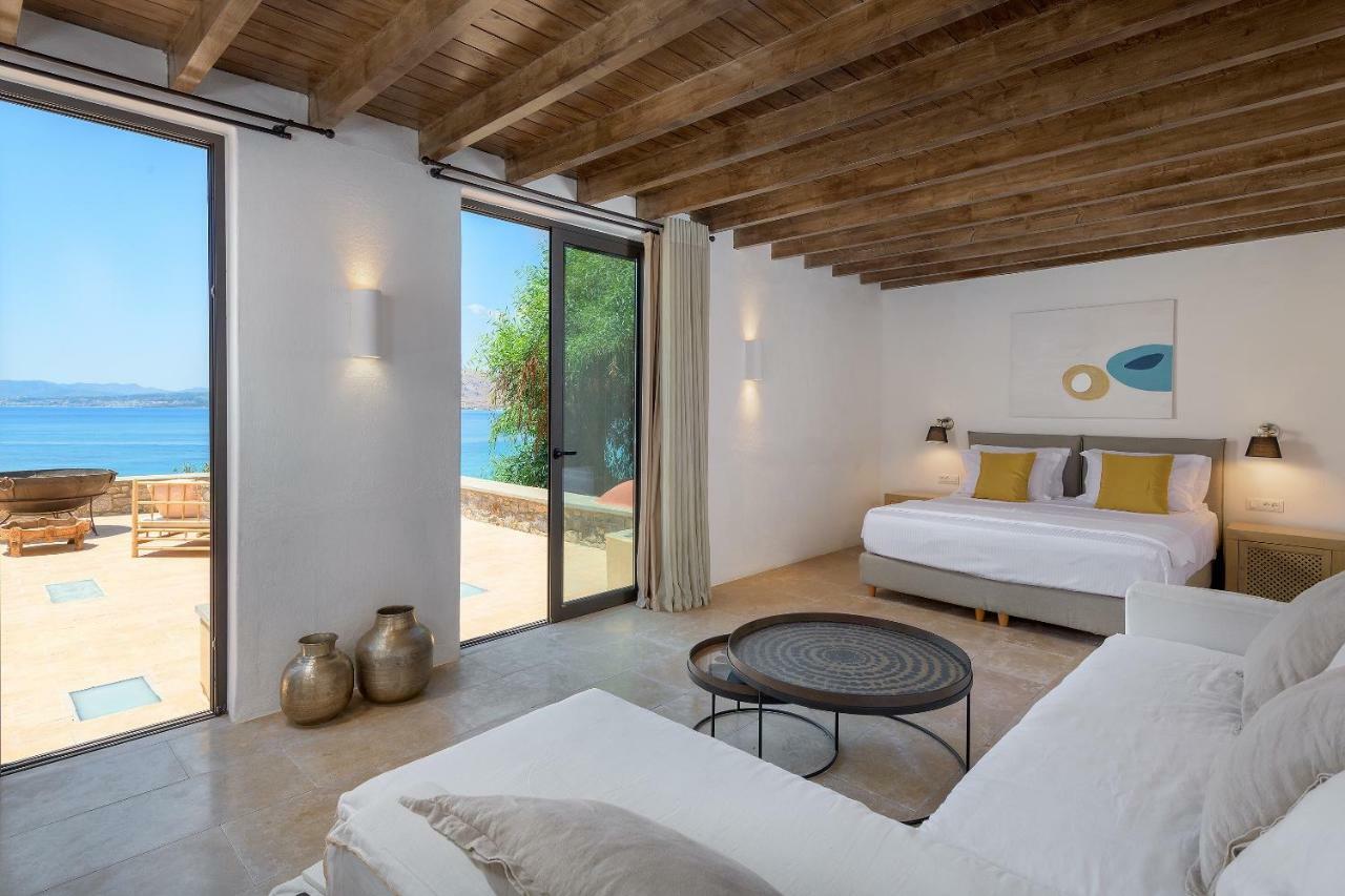 Aquavisionaire Front Villa *