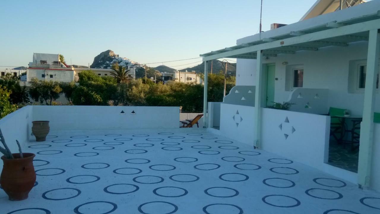 Koxilas Studios Guest house
