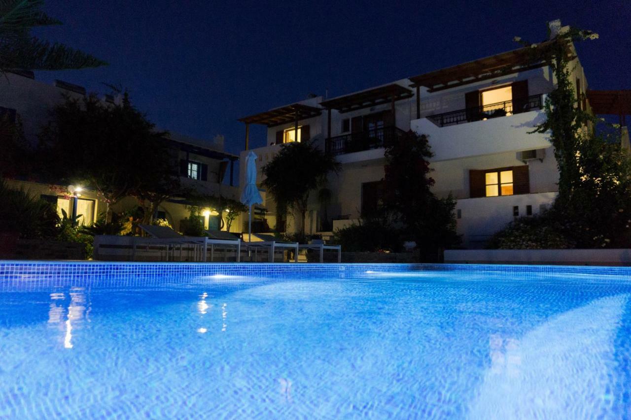 Dina Naxos