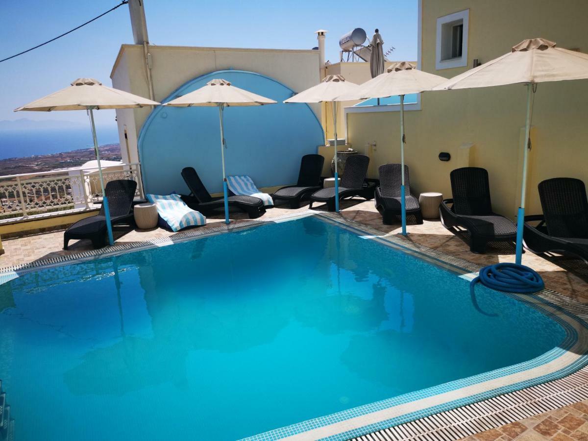 Sky Of Thira 3*