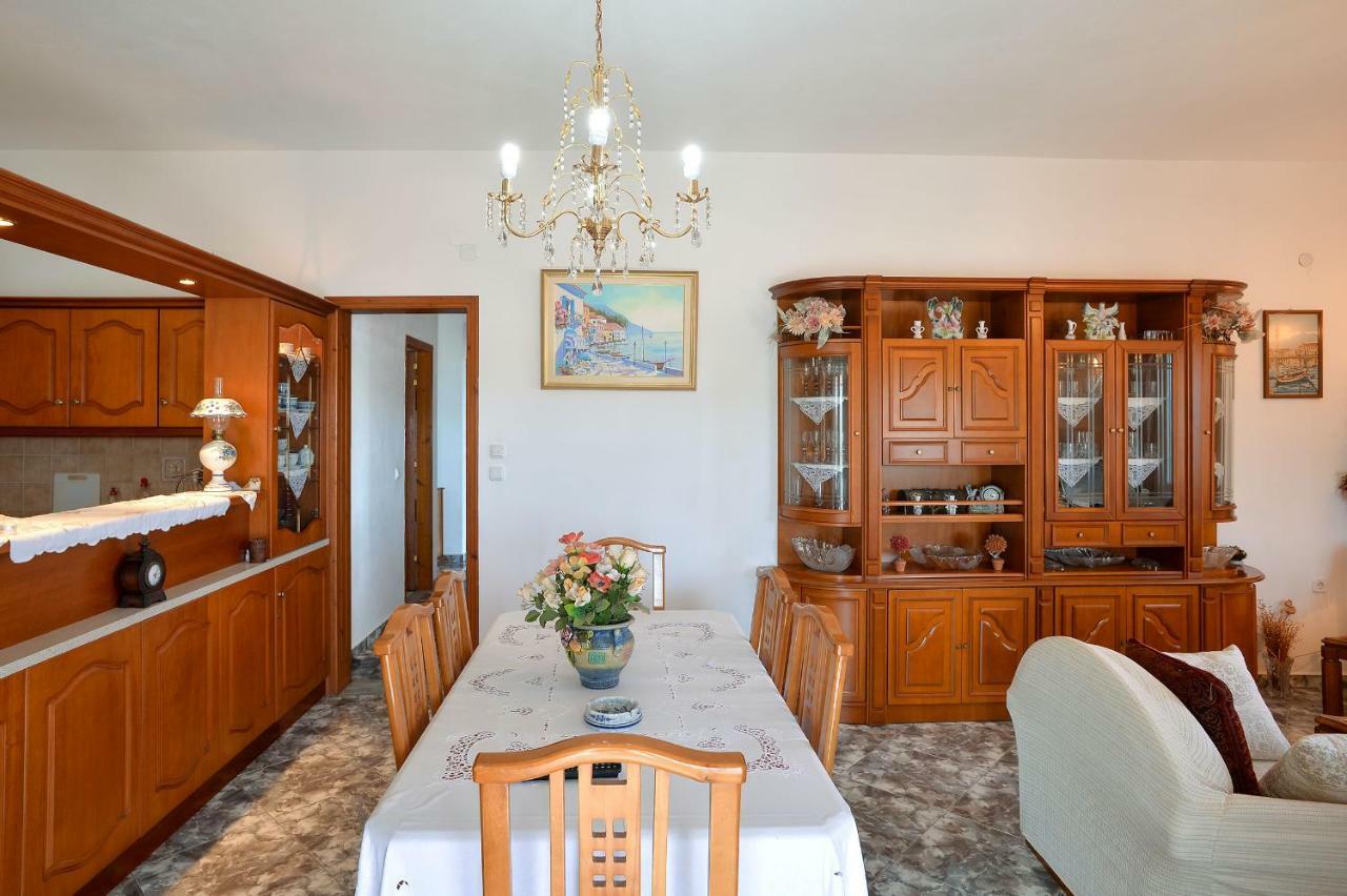 Marina's House * Gaios