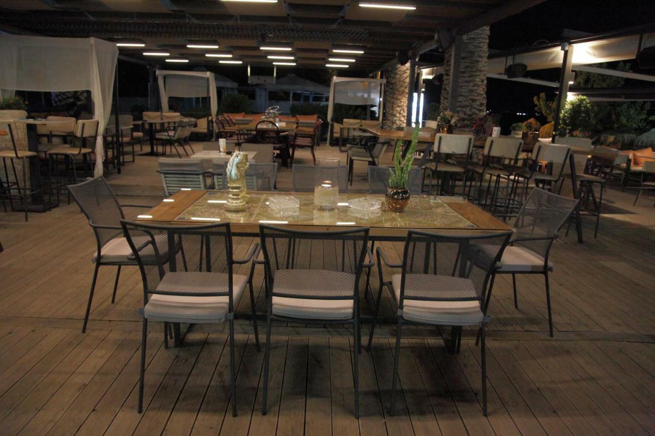Evvoiki Akti Hotel