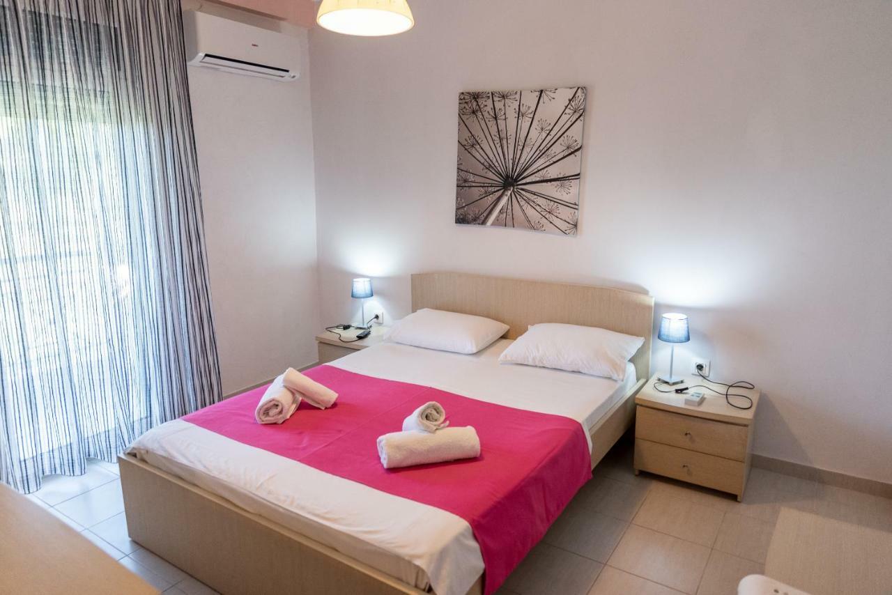 Apartment Nikos *