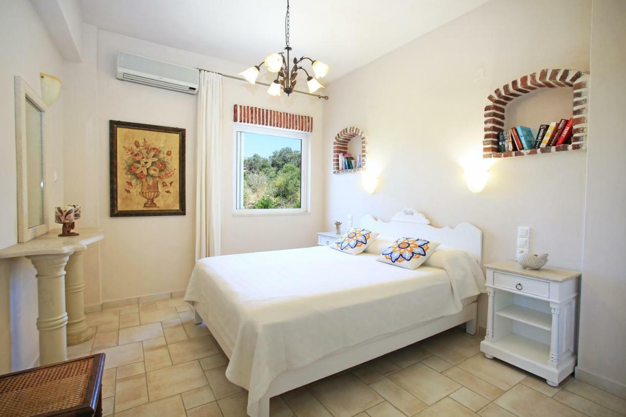 Listaros Villas *