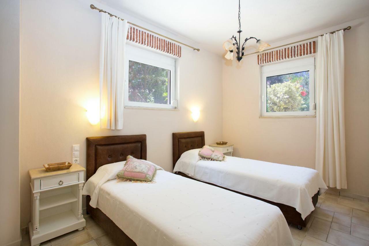 Listaros Villas Listaros