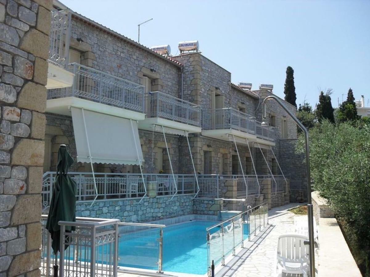 8 Furnished In For Rent. Apartment *