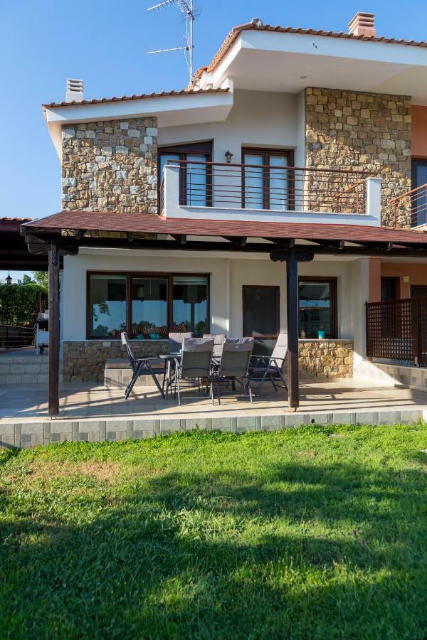 Villa Kristin 2 - 2min Walk To Great Sandy, Shallow