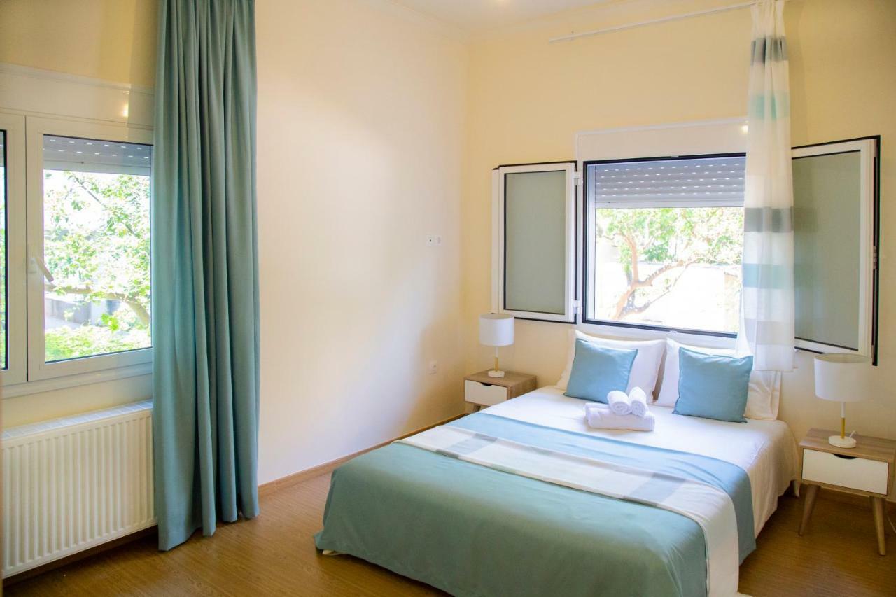 The Happy House- 5 Minutes Walk From The Sea Apartment