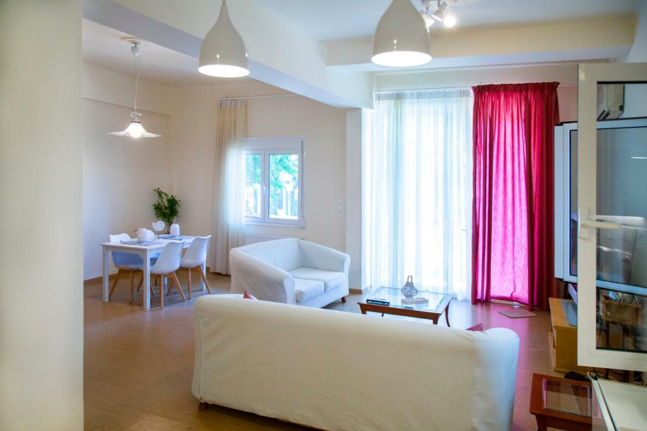 Apartment The Happy House- 5 Minutes Walk From The Sea *