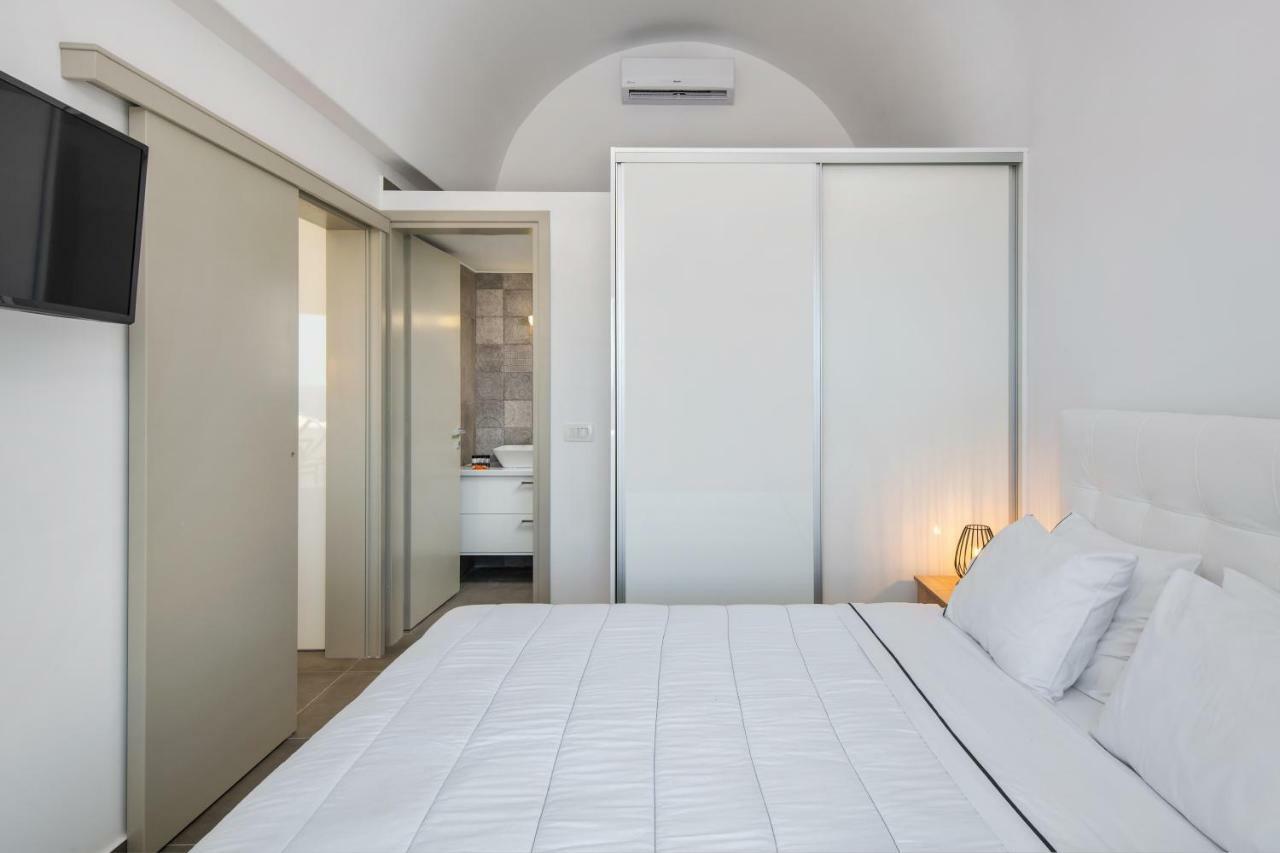 Elea Hub Apartment Oia (Santorini)