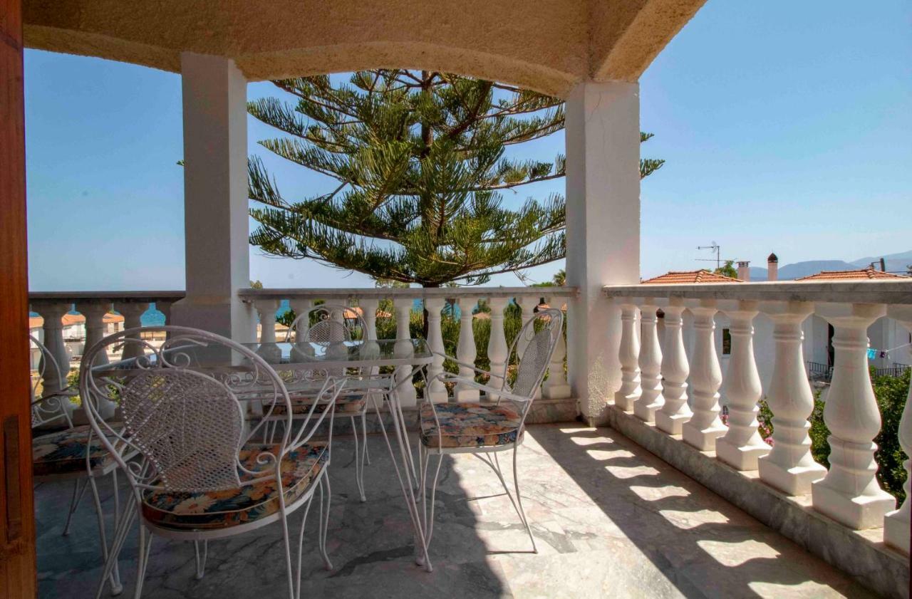 Laconian Collection #mavrovouni By The Sea# Apartment Gythio